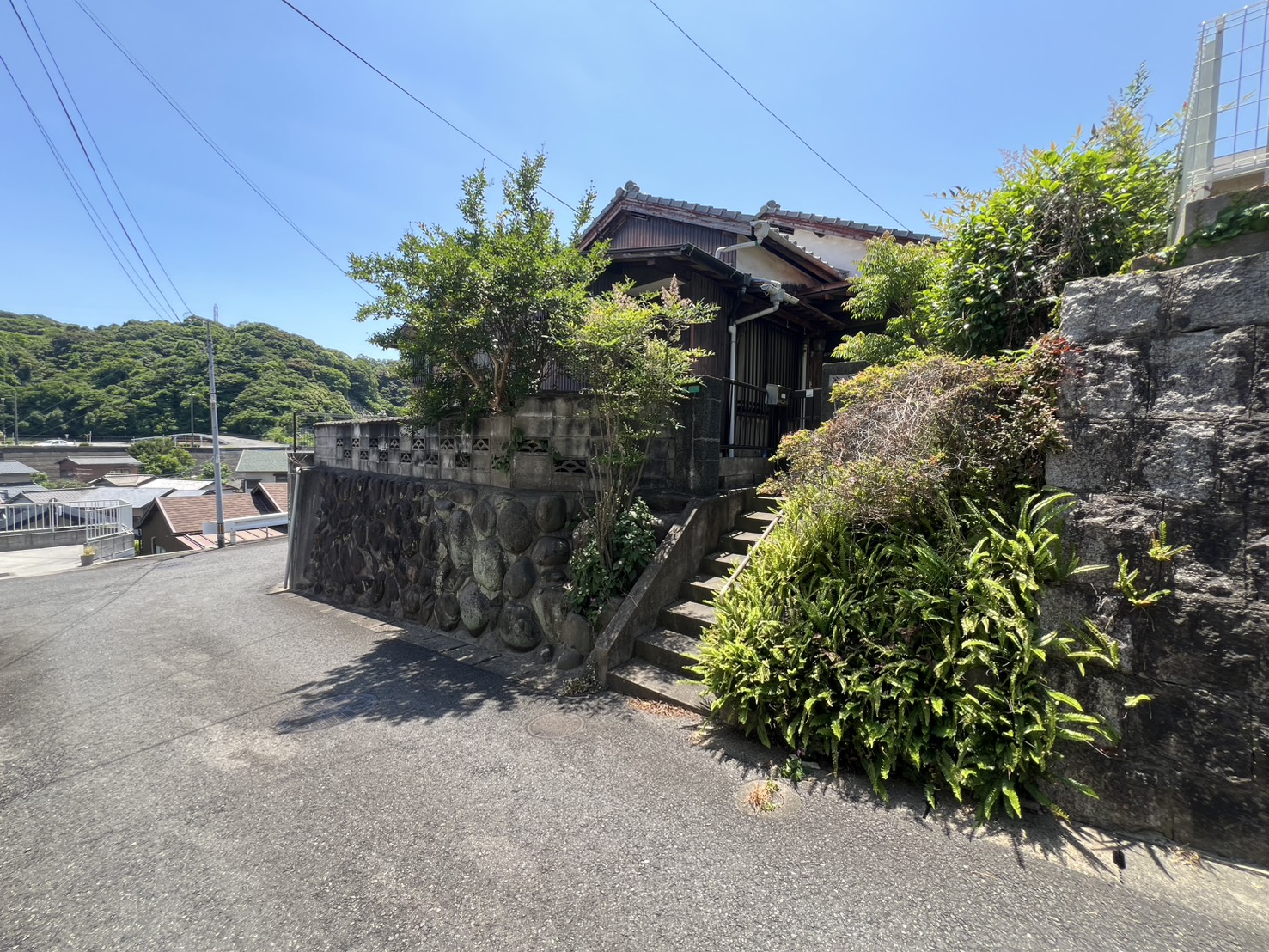 1年前に購入しましたが乗ったのは3ヶ月くらいです屋根つきの場所で保管してました 八幡東区槻田1丁目 売土地 - 株式会社EST JAPAN（エストジャパン）